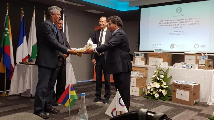 La Commission de l’océan Indien remet des équipements à Maurice dans le cadre de son plan de riposte Covid-19
