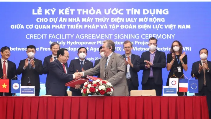 signature France Vietnam Ialy énergies renouvelables hydroélectricité