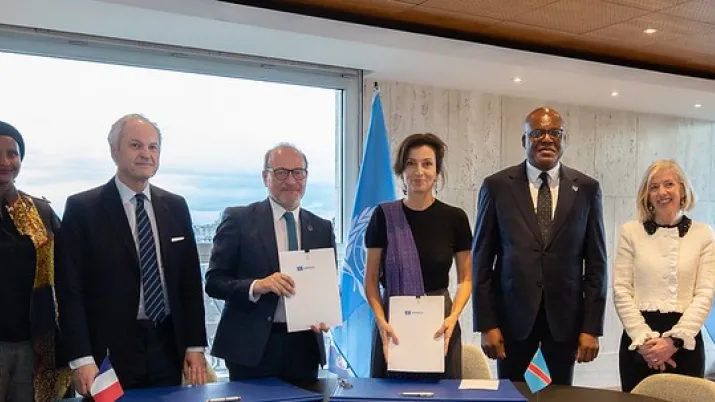 Signature d'un accord de coopération entre l'UNESCO et l'AFD
