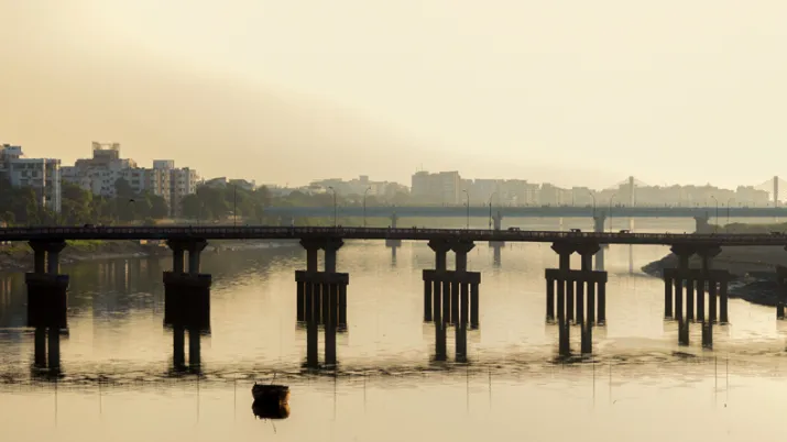 Pont de la rivière Tapi, Inde - soutenir le développement urbain durable dans l'agglomération de Surat.