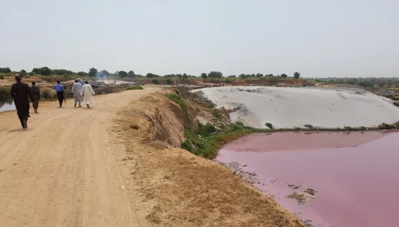 chemin, terre battue, Nigeria