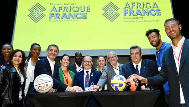 Partenariat AFD et fédérations françaises de basket-ball, handball et volley pour renforcer le rôle du sport en Afrique
